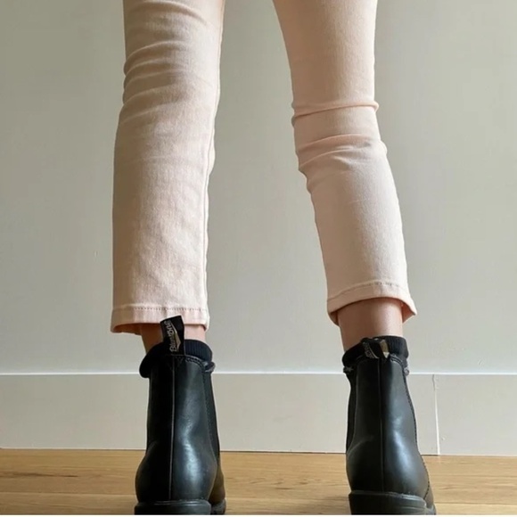 NWT LEVI'S 724 HIGH RISE STRAIGHT CROPPED soft pink -  26 - Picture 4 of 16